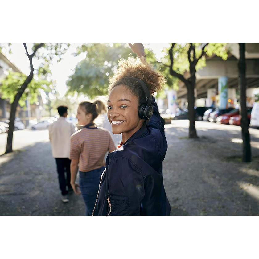 JBL LIVE 400BT On-Ear Wireless Headphones